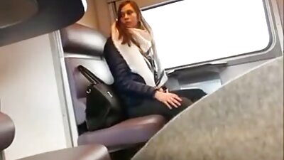 Кучка с големи българско тийн порно фалшиви цици се чука в интензивното видео на дивана