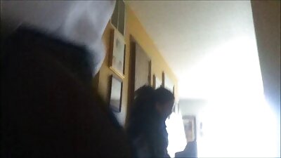 Мощният чернокож жребец притежава български порно клипове цепки от слаба блондинка